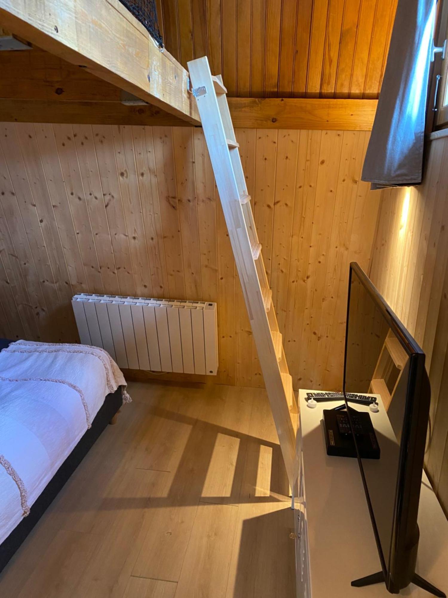Bel Appartement Type Chalet Avec Balneo Et Jardin Greolieres Buitenkant foto